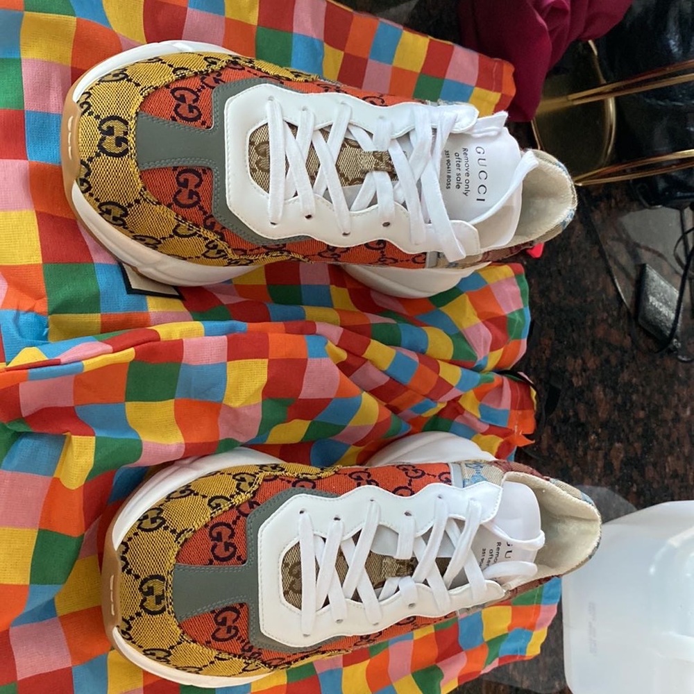Brand new Gucci Sneakers Sz 11